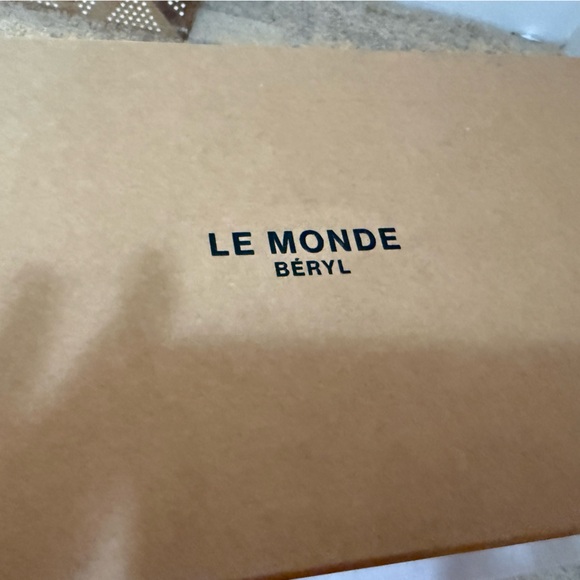 Le Monde Beryl Women's Black Loafers - Picture 5 of 5